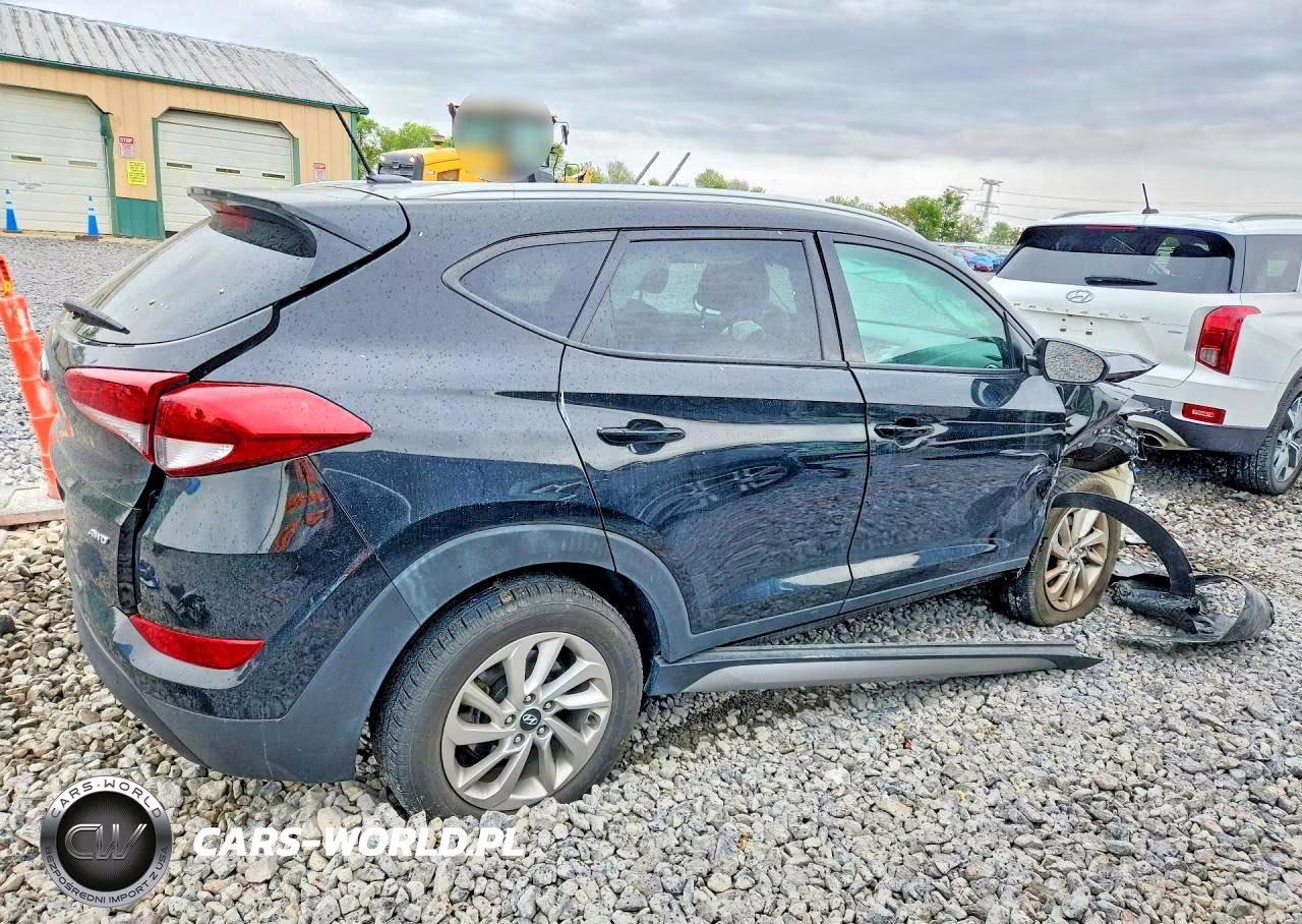2017 Hyundai Tucson Se VIN:KM8J3CA40HU319459 - 3