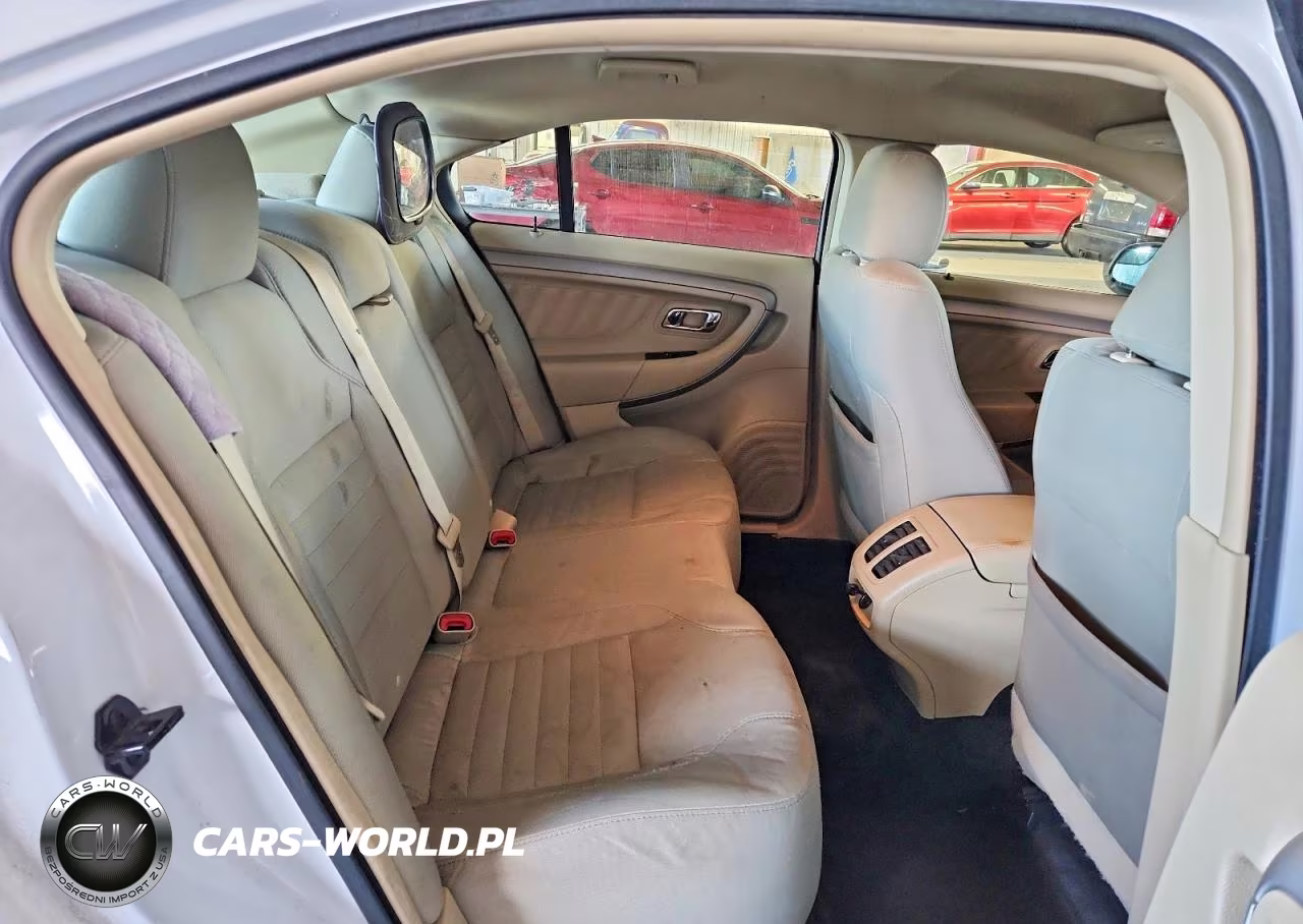 2017 Ford Taurus Se VIN:1FAHP2D80HG119752 - 10