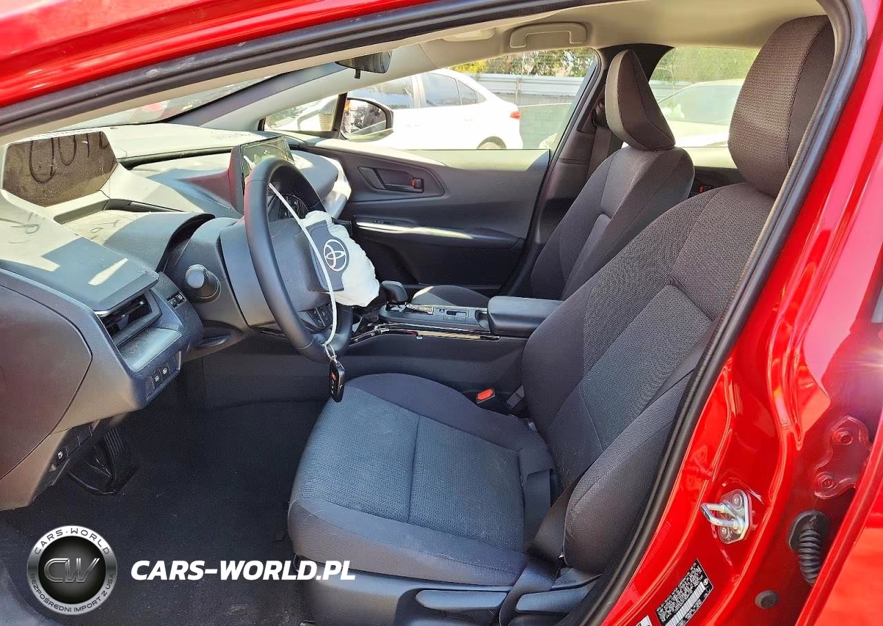 2026 Toyota Prius Le VIN:JTDACAAU9T3069100 - 7