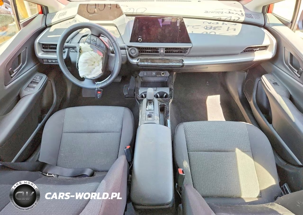 2026 Toyota Prius Le VIN:JTDACAAU9T3069100 - 8