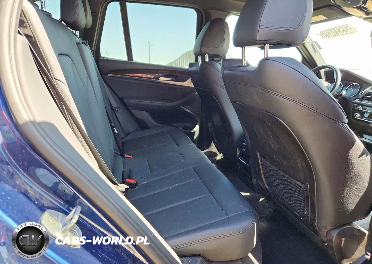 2019 BMW X3 xDrive30I VIN:5UXTR9C54KLD98735 - 10