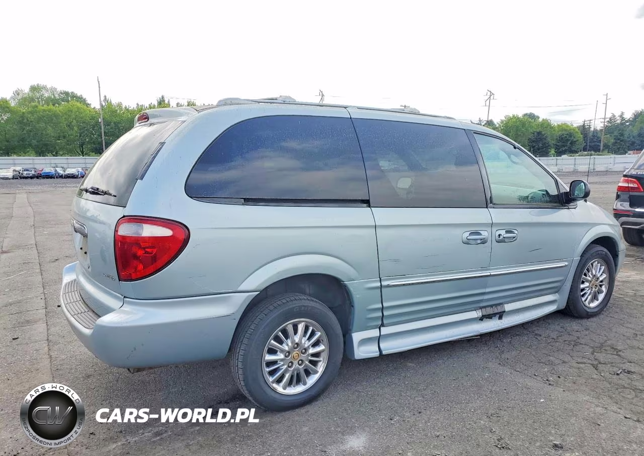 2002 Chrysler Town & Country Limited VIN:2C8GP64L82R550488 - 3
