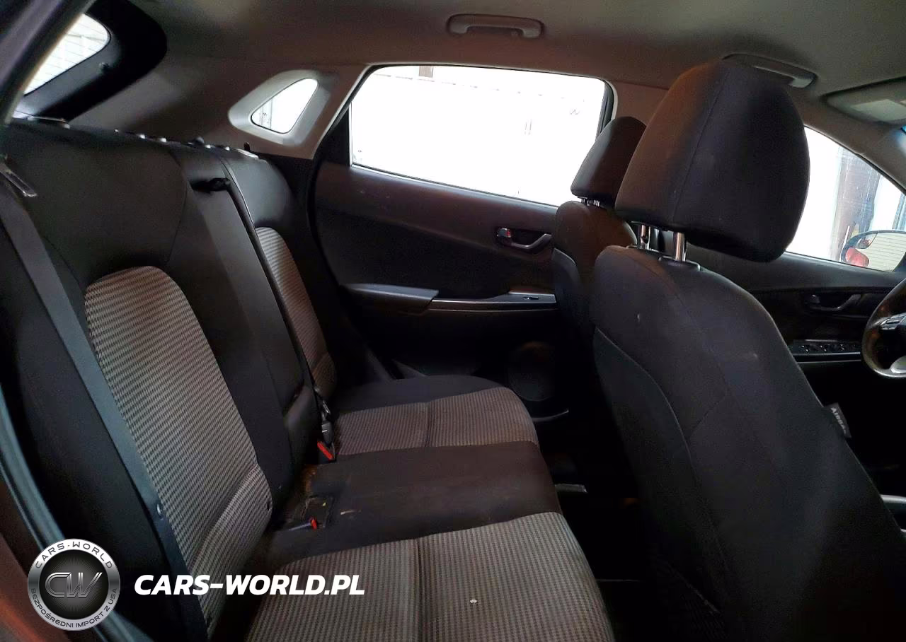2020 Hyundai Kona Se VIN:KM8K1CAA2LU459456 - 10