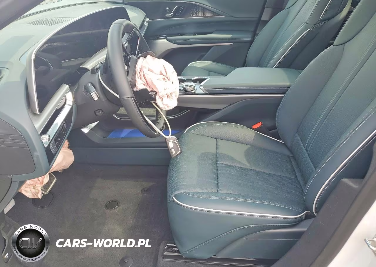 2025 Cadillac Lyriq Sport VIN:1GYKPYRL1SZ309114 - 7
