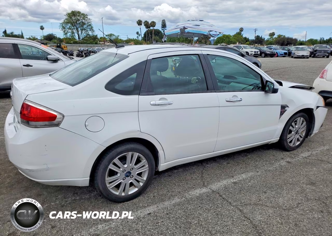 2008 Ford Focus Se VIN:1FAHP35N58W285751 - 3