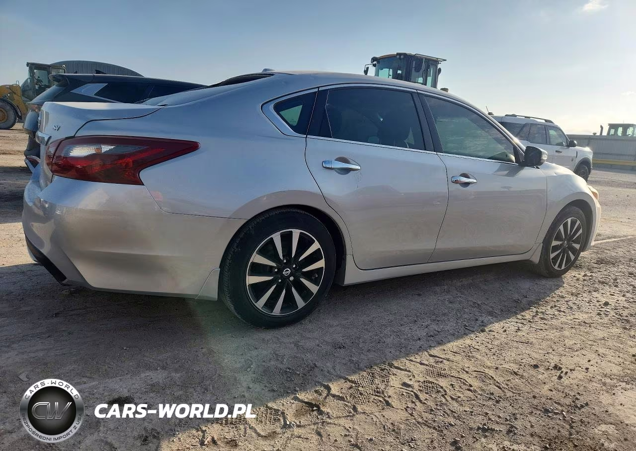 2018 Nissan Altima 2.5 Sv VIN:1N4AL3AP1JC137947 - 3