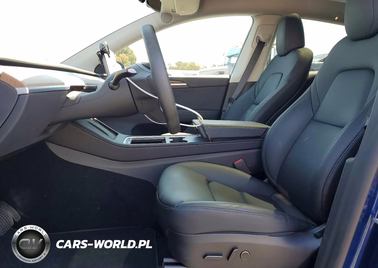 2023 Tesla Model Y VIN:7SAYGDEE6PF836484 - 7