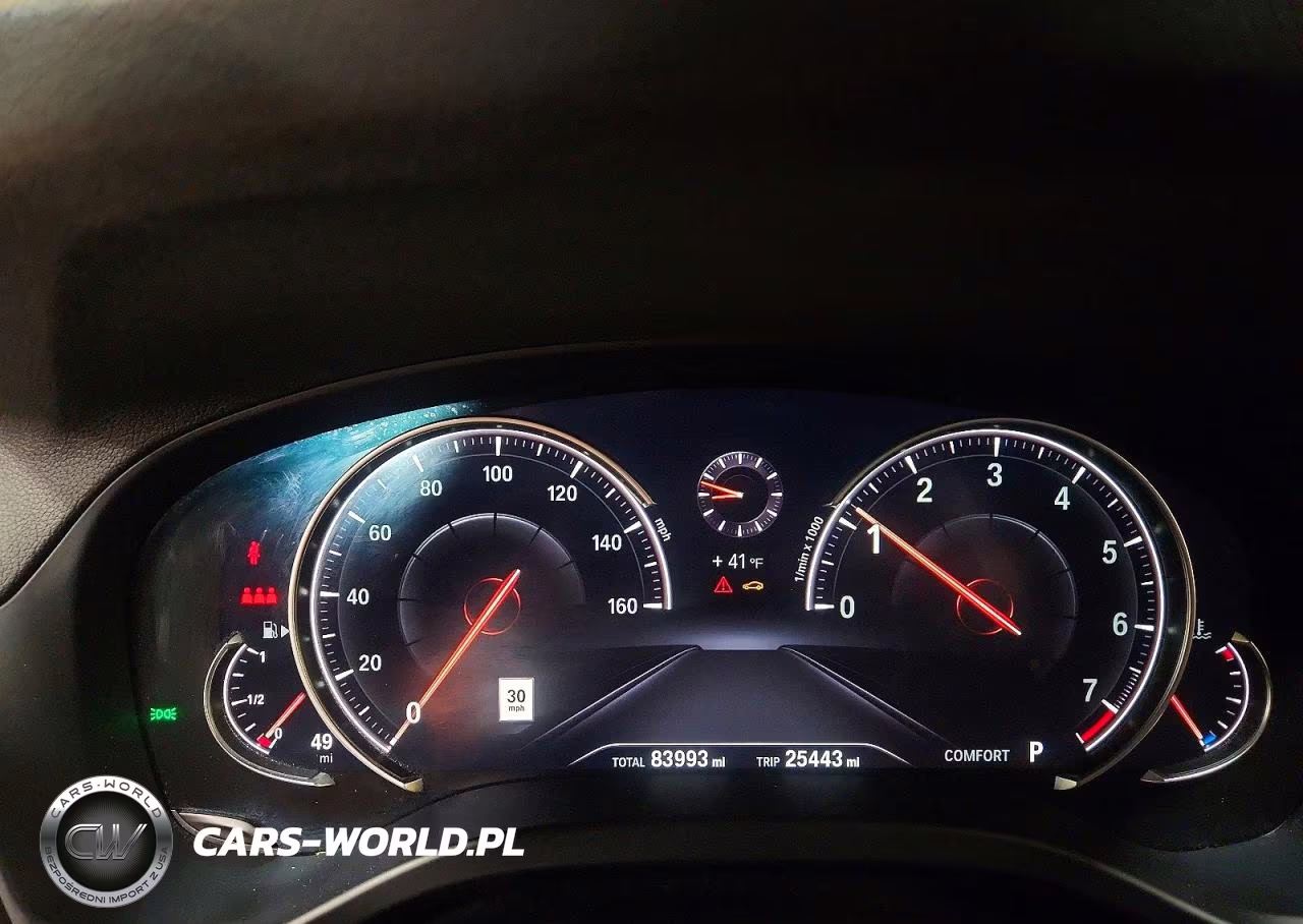 2018 BMW X3 xDrive30I VIN:5UXTR9C59JLD89740 - 9