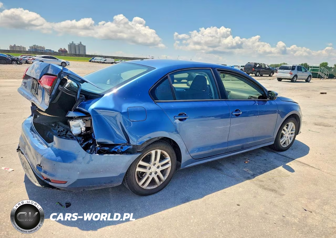 2018 Volkswagen Jetta S VIN:3VW2B7AJ4JM218618 - 3