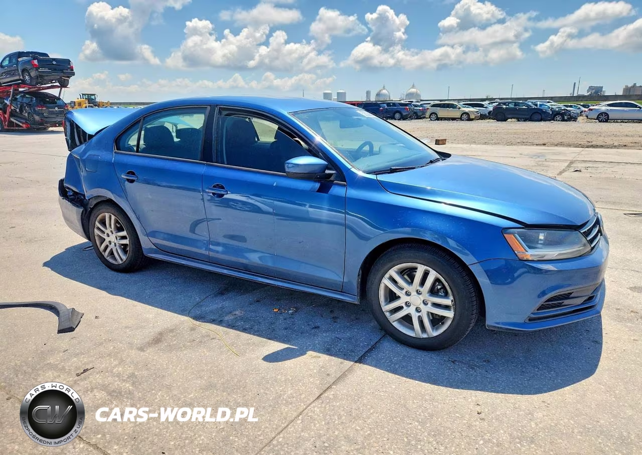 2018 Volkswagen Jetta S VIN:3VW2B7AJ4JM218618 - 4