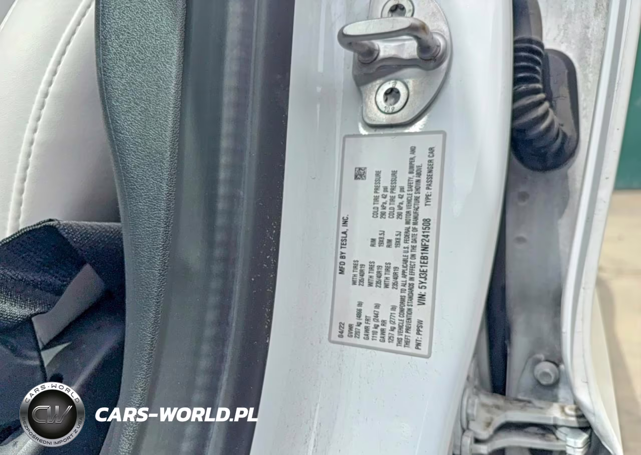 2022 Tesla Model 3 VIN:5YJ3E1EB1NF241508 - 10