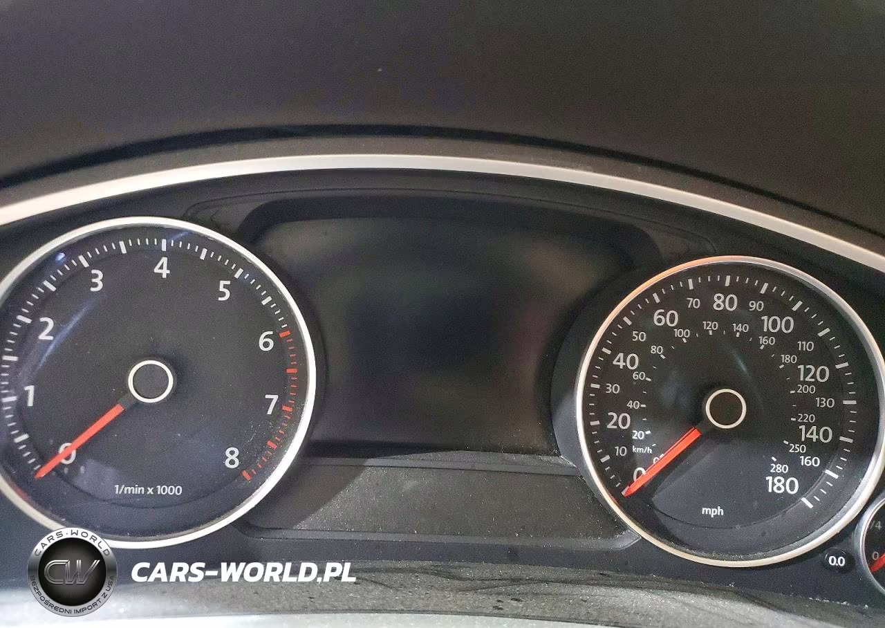 2015 Volkswagen Touareg V6 VIN:WVGEF9BP4FD002222 - 9