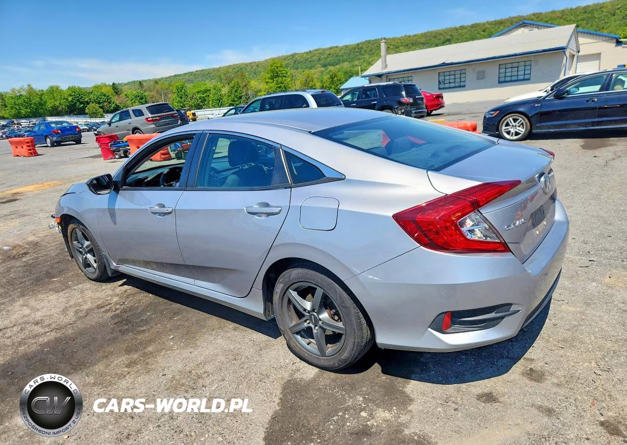 2018 Honda Civic VIN:19XFC2E52JE032877 - 2