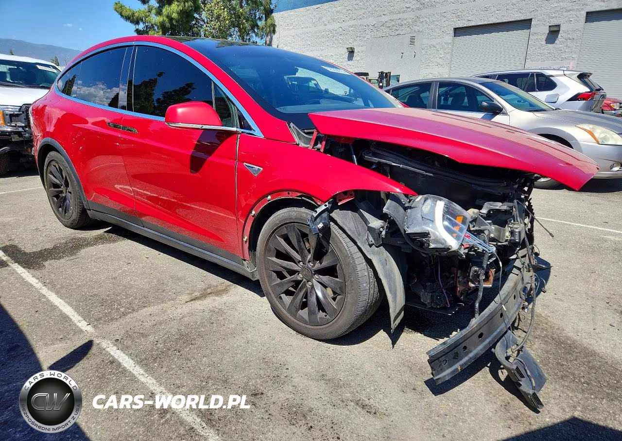2016 Tesla Model X VIN:5YJXCBE22GF012352 - 4