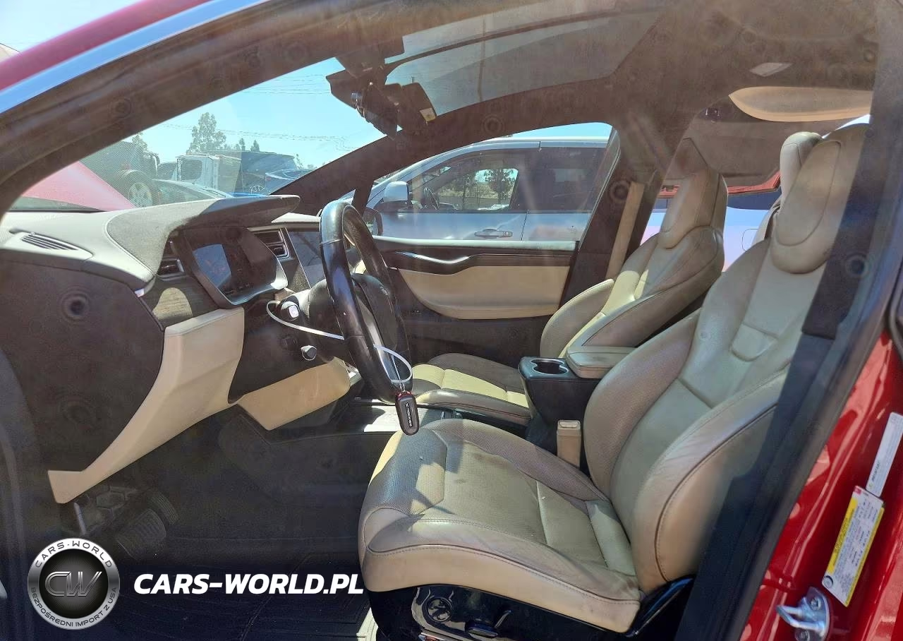 2016 Tesla Model X VIN:5YJXCBE22GF012352 - 7