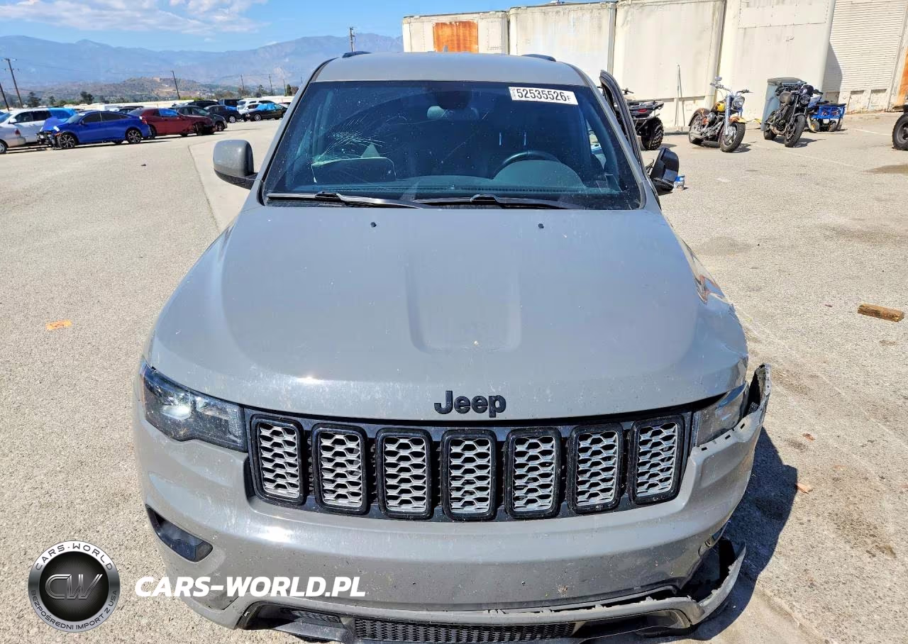 2021 Jeep Grand Cherokee Laredo VIN:1C4RJEAG3MC658171 - 5