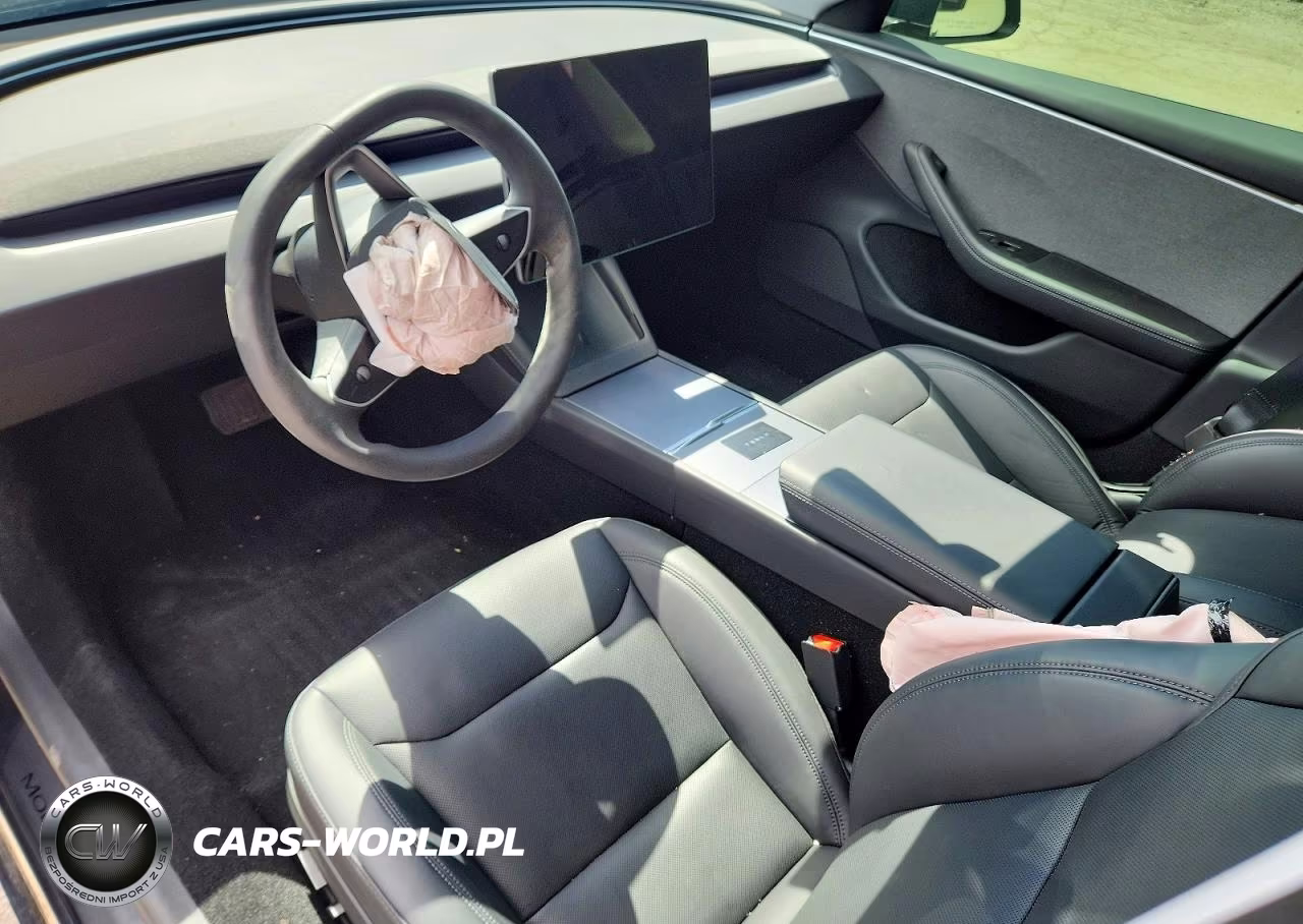 2025 Tesla Model 3 VIN:5YJ3E1EA7SF992650 - 8