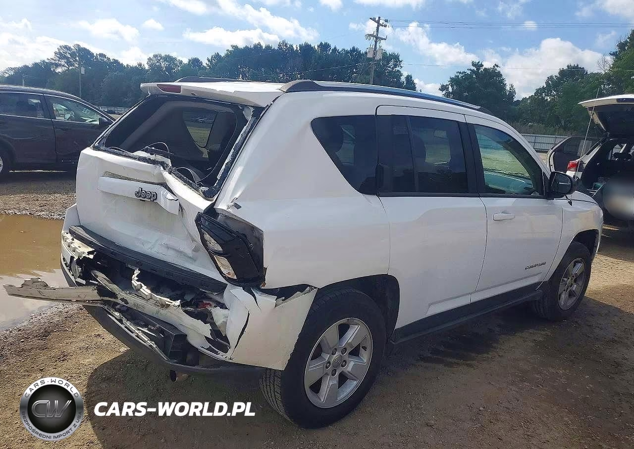 2014 Jeep Compass Sport VIN:1C4NJCBAXED881798 - 3