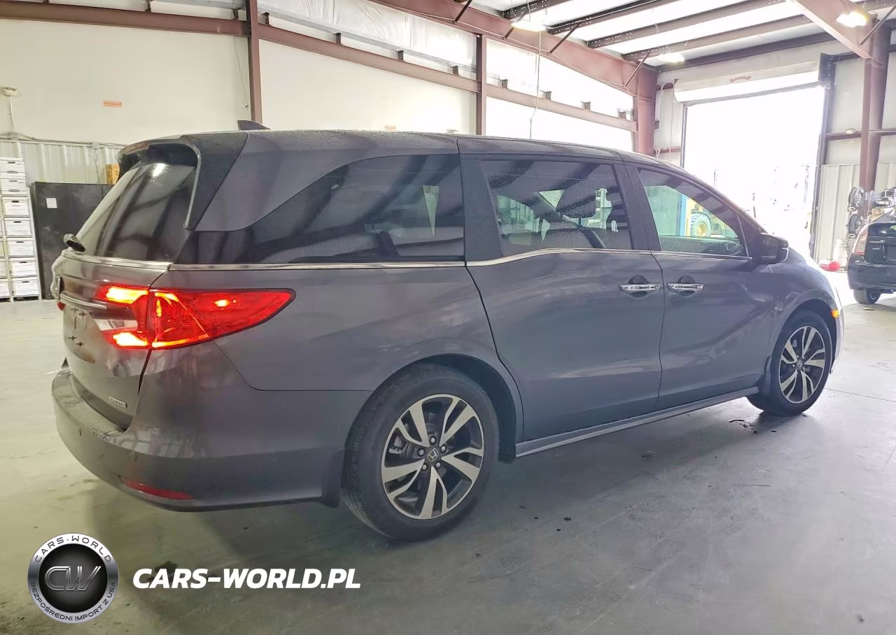 2024 Honda Odyssey Touring VIN:5FNRL6H86RB041162 - 3