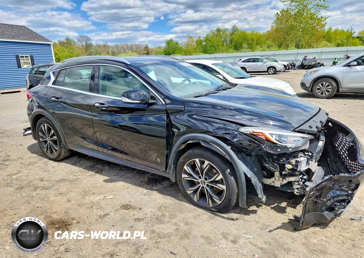 2018 Infiniti Qx30 Premium VIN:SJKCH5CR0JA049933 - 4
