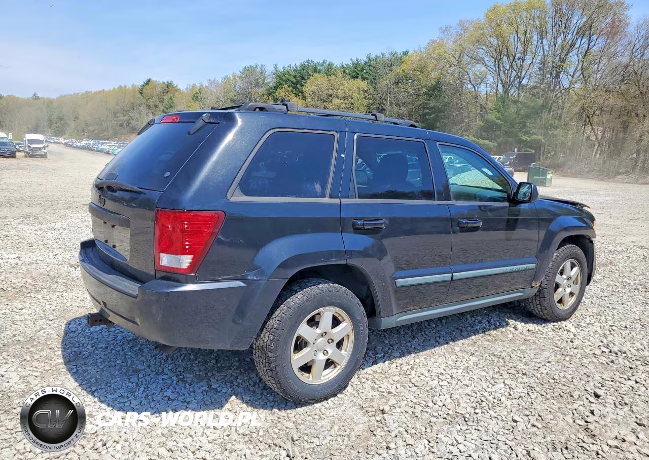 2009 Jeep Grand Cherokee Laredo VIN:1J8GR48K19C528541 - 3