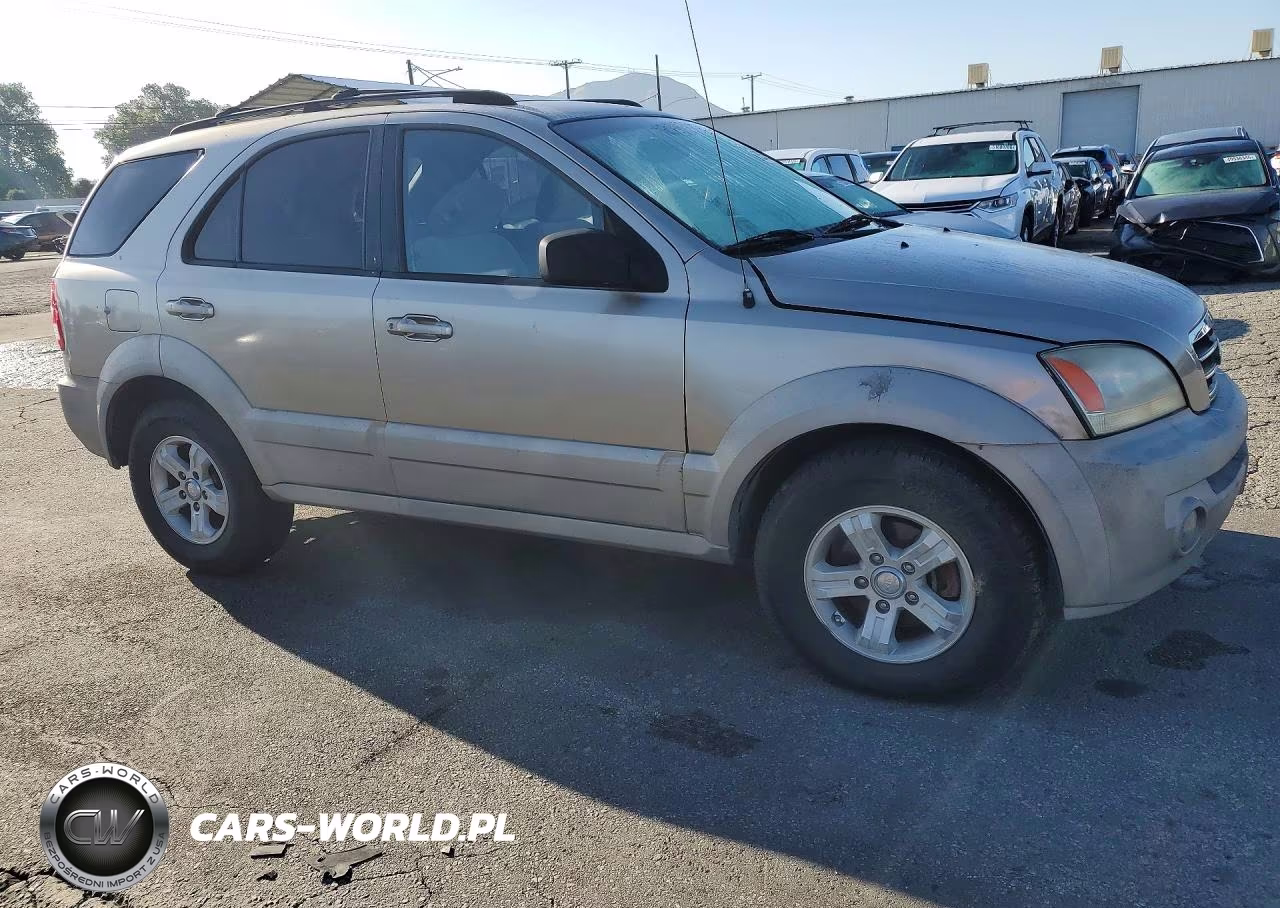 2005 Kia Sorento Lx VIN:KNDJD733755365017 - 4