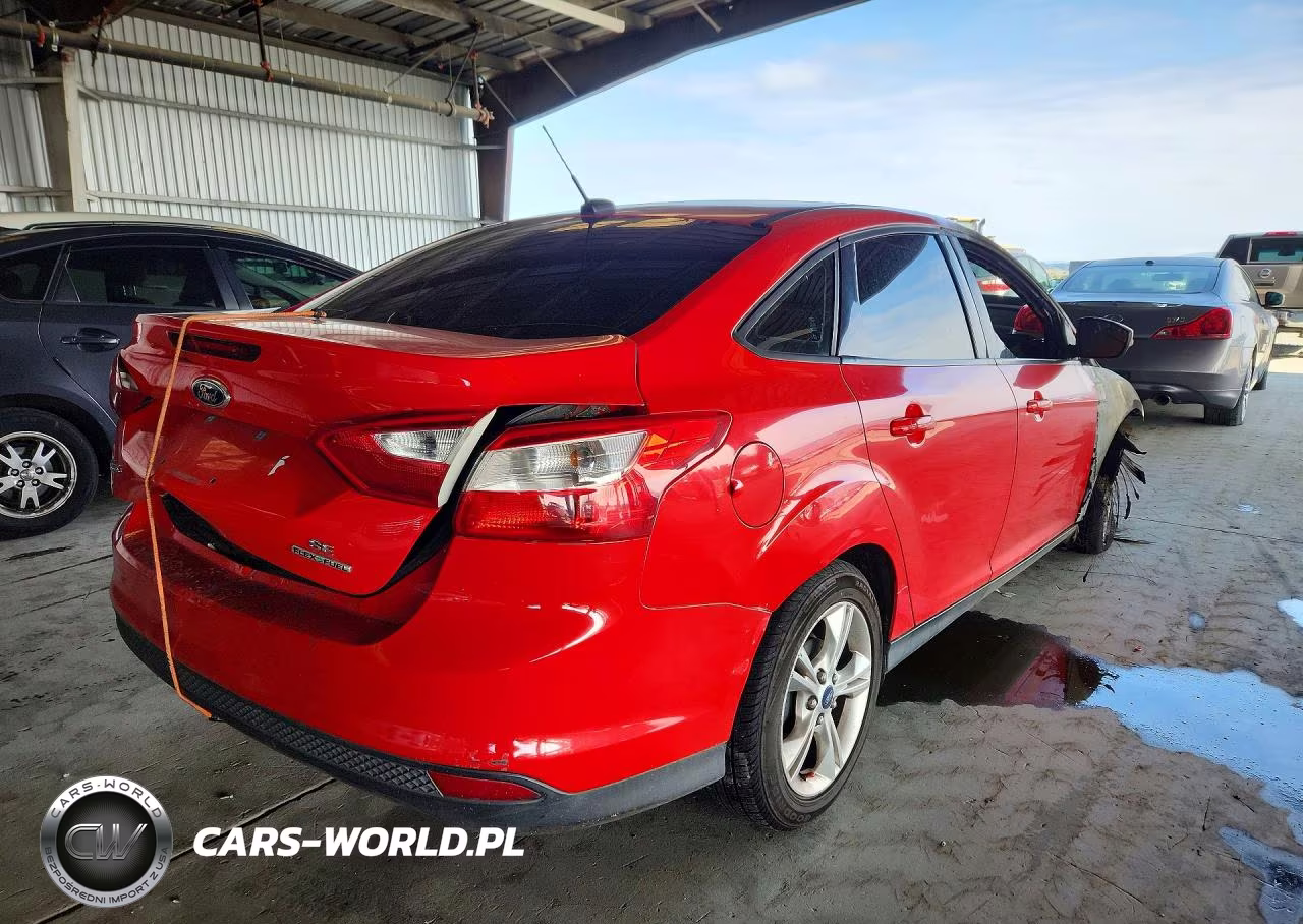 2014 Ford Focus Se VIN:1FADP3F29EL277149 - 3