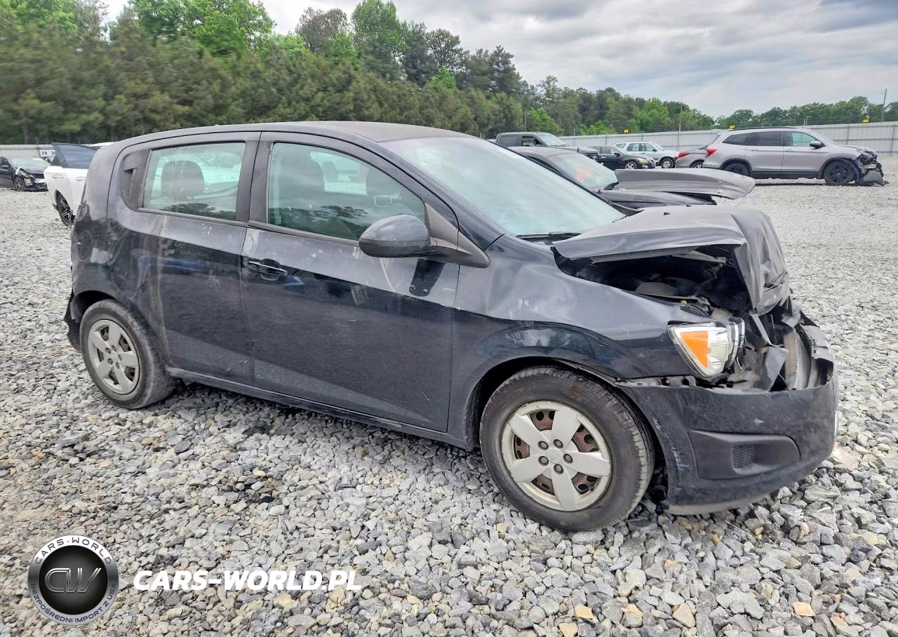 2013 Chevrolet Sonic Ls VIN:1G1JA6SH7D4131943 - 4