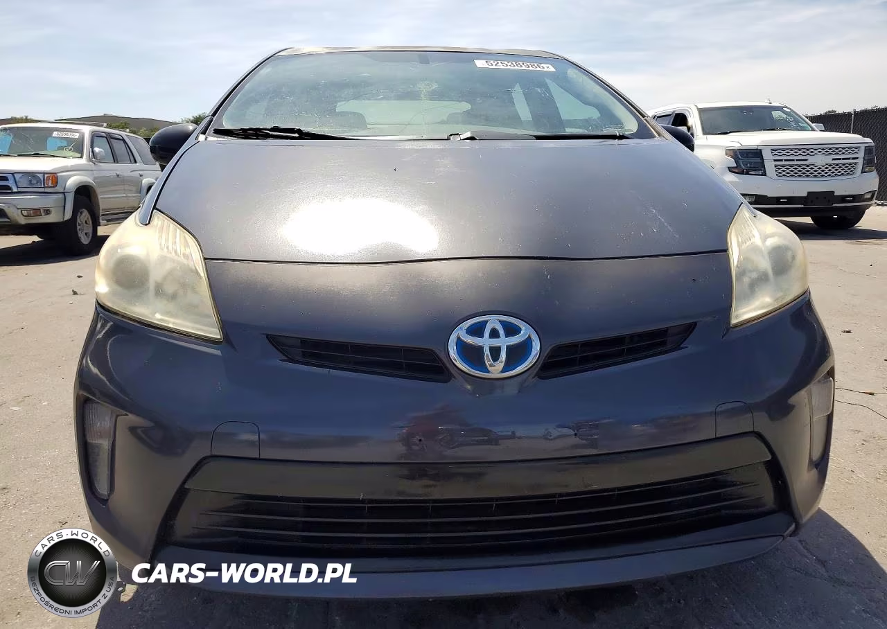 2013 Toyota Prius Four VIN:JTDKN3DU3D5586405 - 5