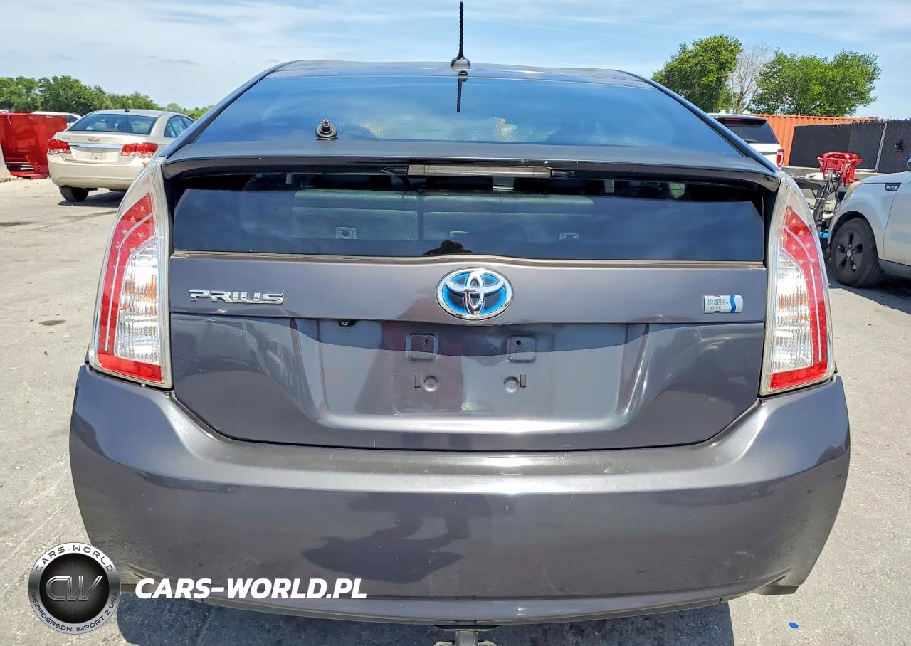 2013 Toyota Prius Four VIN:JTDKN3DU3D5586405 - 6