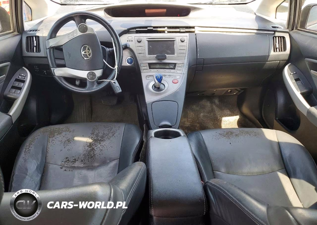 2013 Toyota Prius Four VIN:JTDKN3DU3D5586405 - 8
