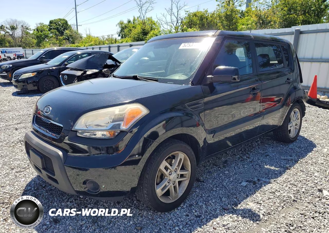 2011 Kia Soul +