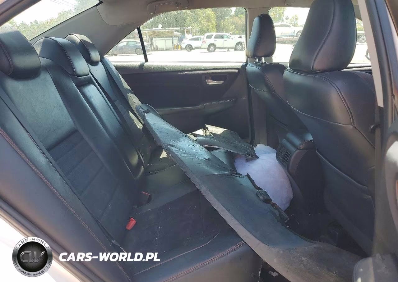 2016 Toyota Camry Xse VIN:4T1BF1FK7GU116185 - 10