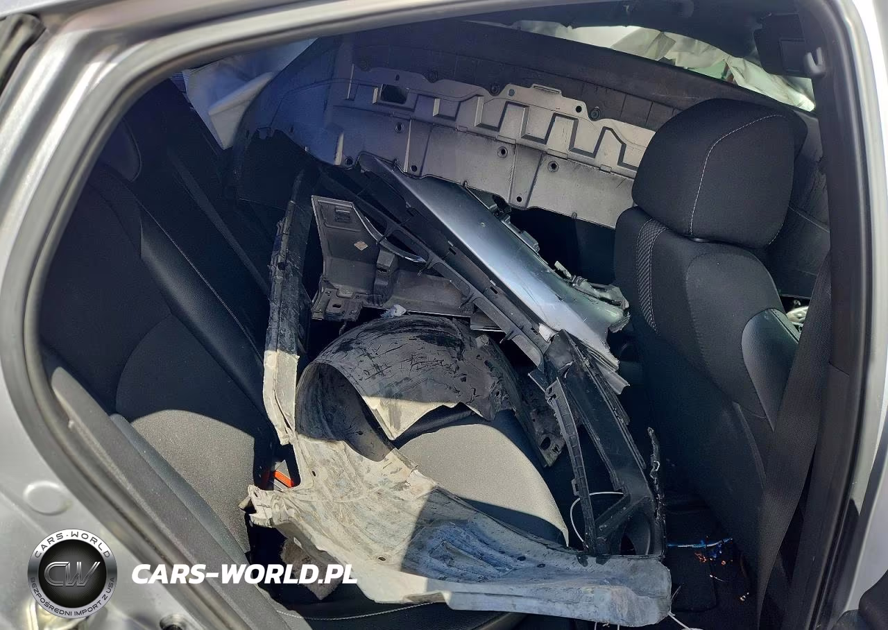 2019 Honda Civic Sport VIN:2HGFC2F82KH562864 - 10