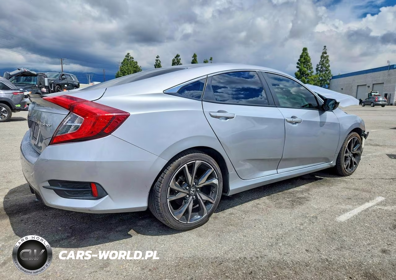 2019 Honda Civic Sport VIN:2HGFC2F82KH562864 - 3
