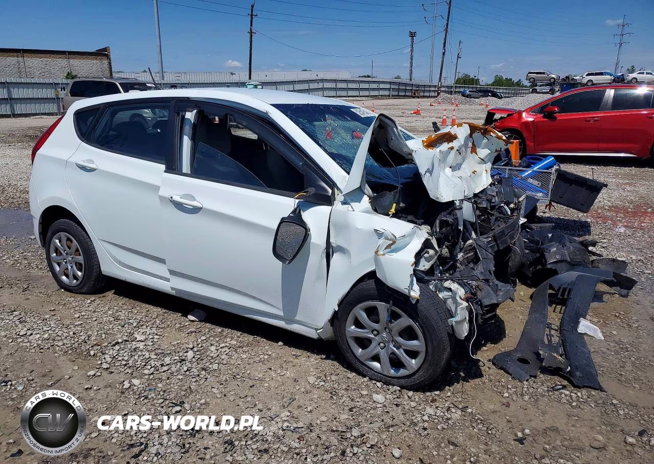2013 Hyundai Accent Gs VIN:KMHCT5AEXDU063550 - 4