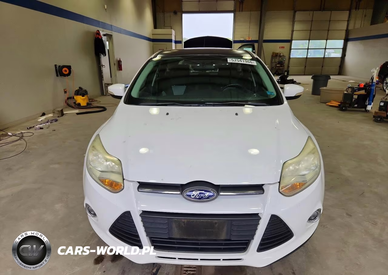2014 Ford Focus Se VIN:1FADP3K22EL320011 - 5