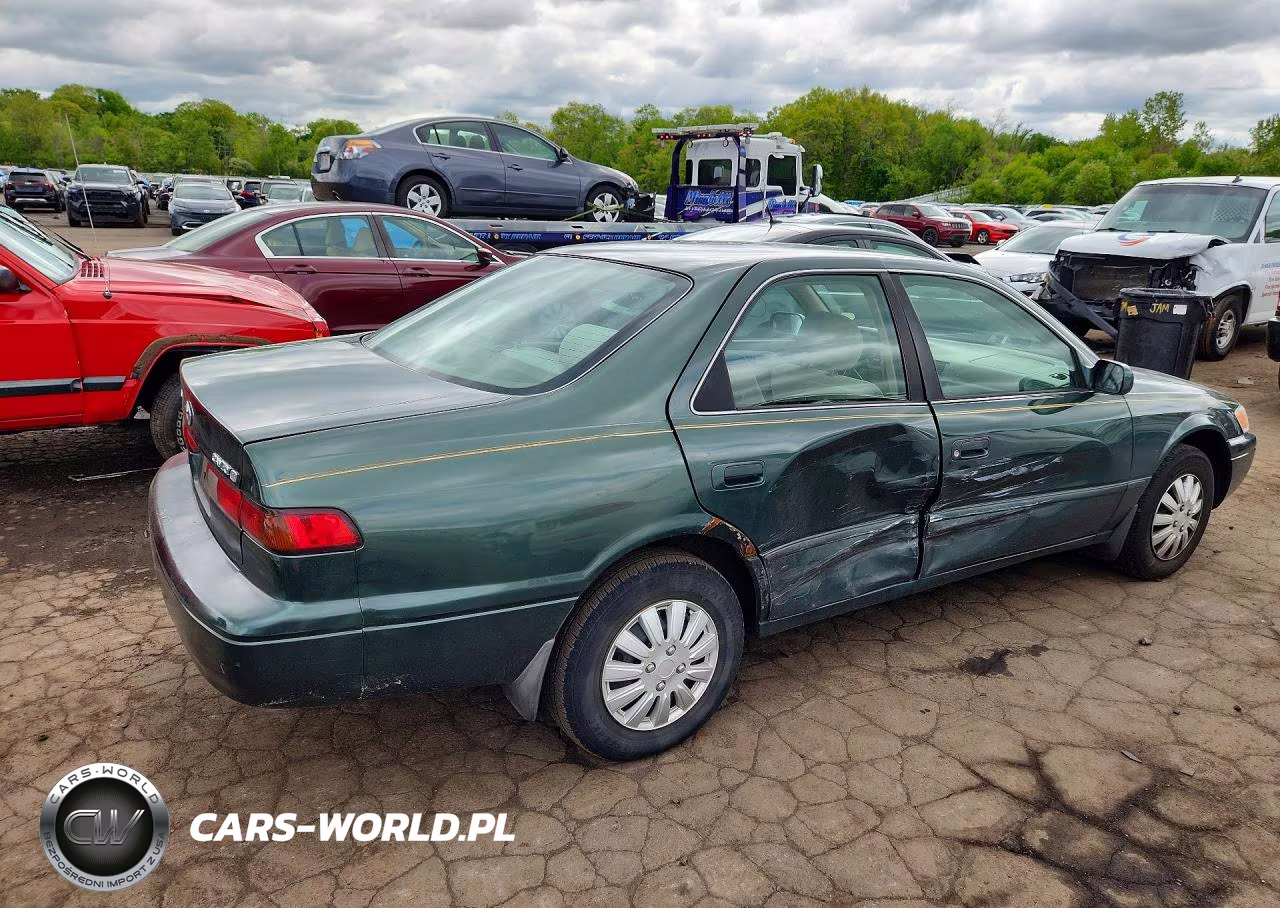 1999 Toyota Camry Ce VIN:4T1BG22K1XU590531 - 3
