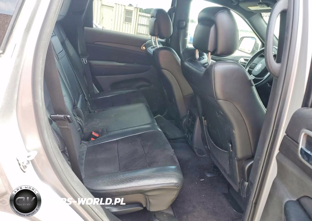 2018 Jeep Grand Cherokee Laredo VIN:1C4RJFAG1JC204079 - 11