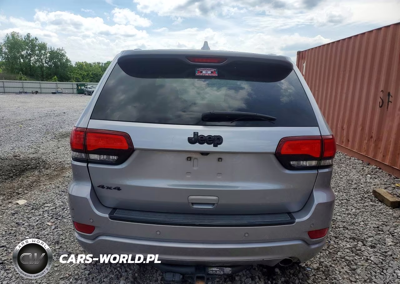 2018 Jeep Grand Cherokee Laredo VIN:1C4RJFAG1JC204079 - 6