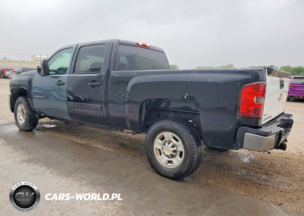 2008 Chevrolet Silverado C2500 Heavy Duty VIN:1GCHC23698F105781 - 2
