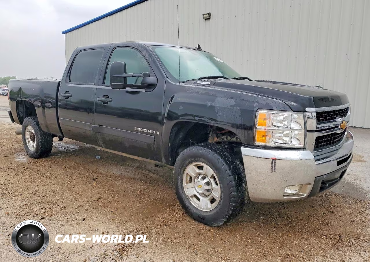 2008 Chevrolet Silverado C2500 Heavy Duty VIN:1GCHC23698F105781 - 4