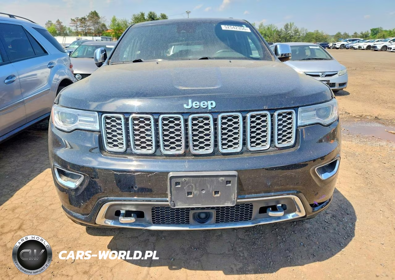 2017 Jeep Grand Cherokee Overland VIN:1C4RJFCT2HC876236 - 5