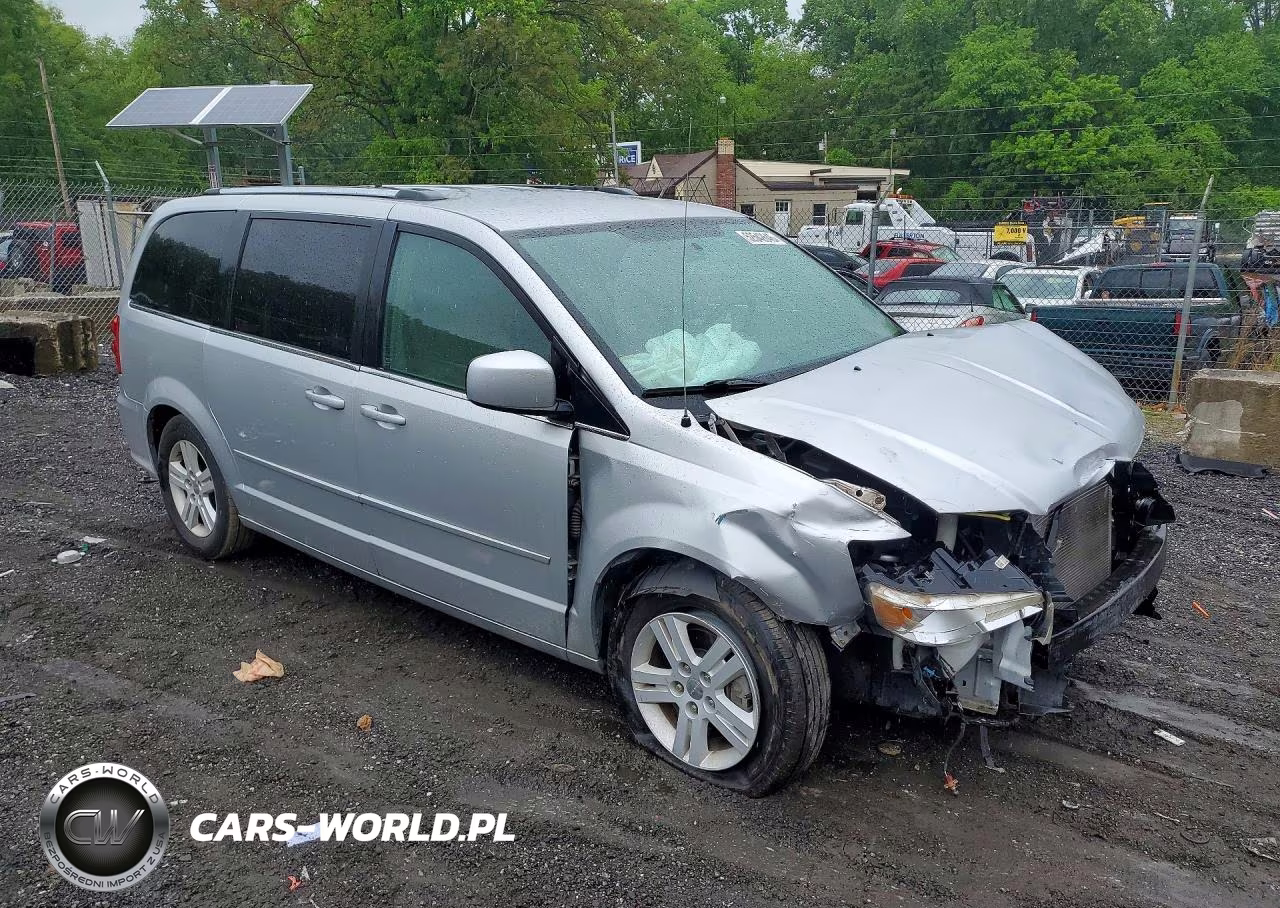 2012 Dodge Grand Caravan Crew VIN:2C4RDGDG1CR385767 - 4