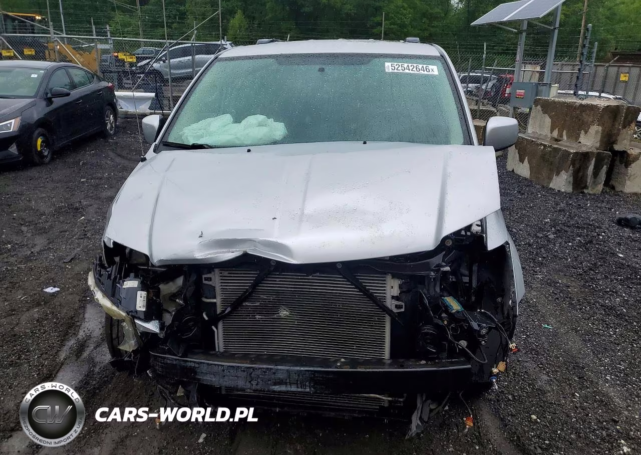 2012 Dodge Grand Caravan Crew VIN:2C4RDGDG1CR385767 - 5