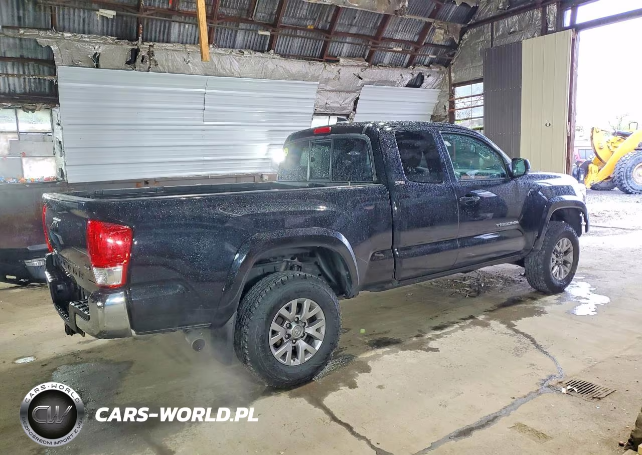 2017 Toyota Tacoma Sr5 V6 VIN:5TFSZ5AN6HX090313 - 3