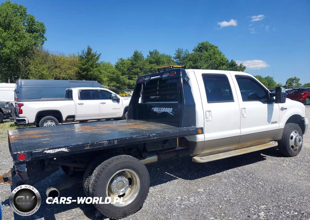 2005 Ford F350 Super Duty VIN:1FTWW33P45EC64125 - 3