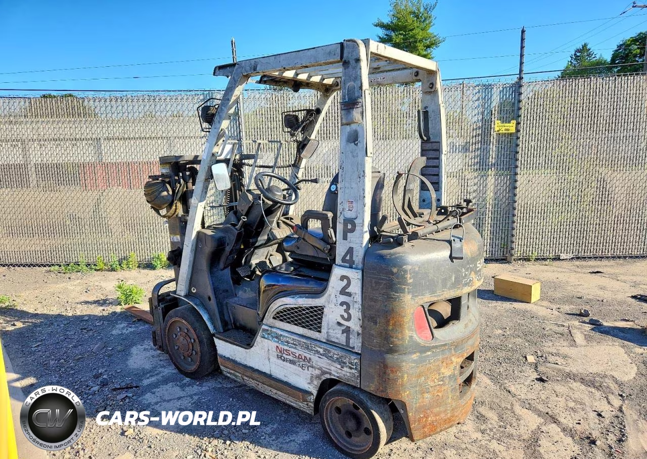 2015 Nissan Diesel Unknown VIN:CP1F29W8816 - 3