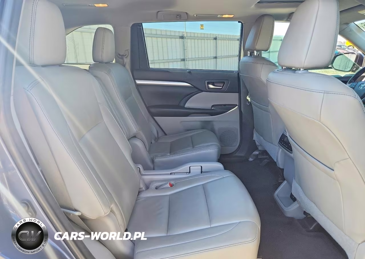 2018 Toyota Highlander Xle VIN:5TDKZRFH8JS283763 - 11