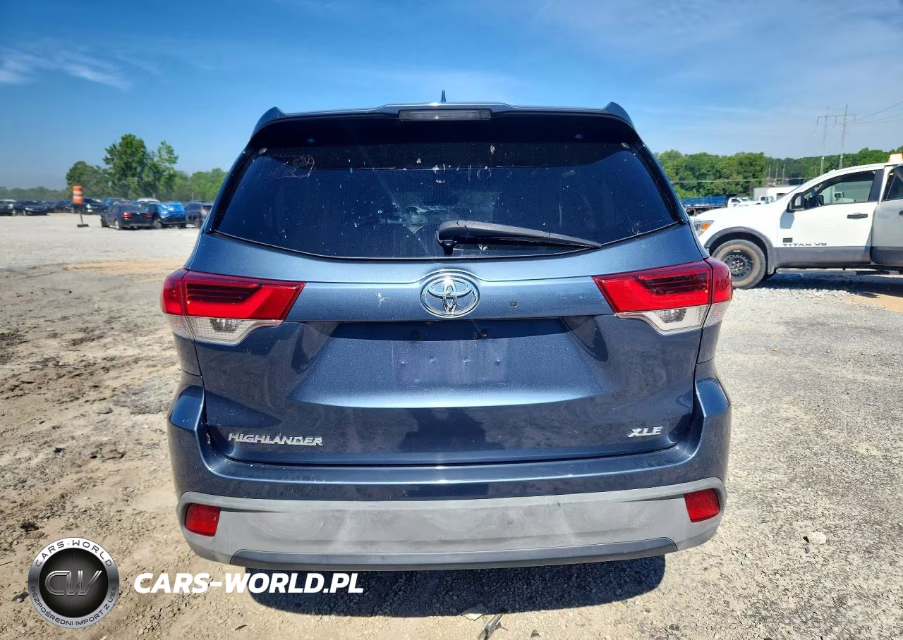 2018 Toyota Highlander Xle VIN:5TDKZRFH8JS283763 - 6